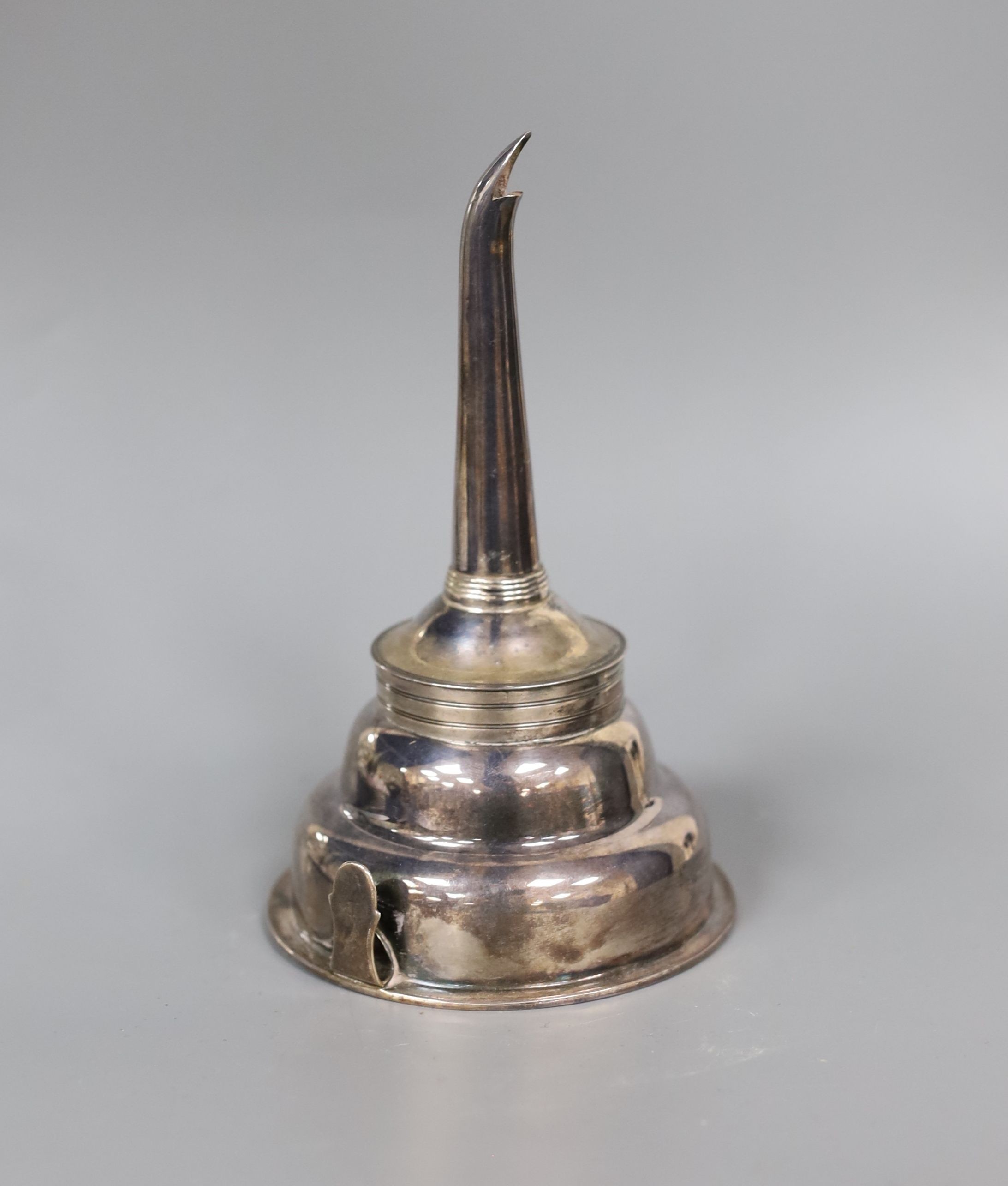 A George III silver wine funnel, Henry Chawner, London, 1795, 15cm, 101 grams